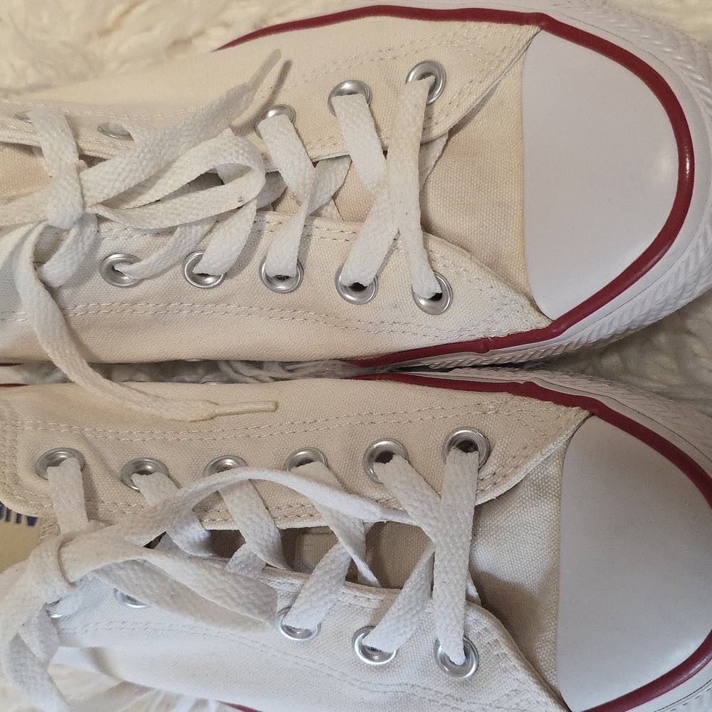 Converse White Sneakers with Red Accents - Picture 6 of 7
